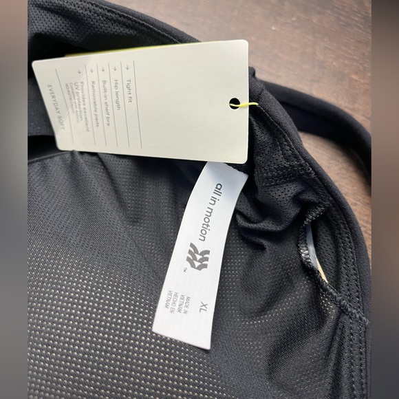 All in Motion Black Women's Tank Top NWT size XL - Picture 3 of 6